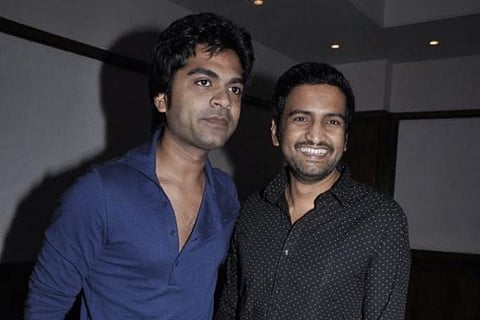 STR 49 படத்தில் காமெடியனாக…சந்தானம்