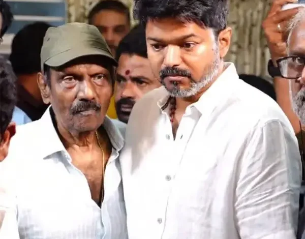 கவுண்டமணியை நேரில் சந்தித்து ஆறுதல் கூறிய TVK தலைவர்