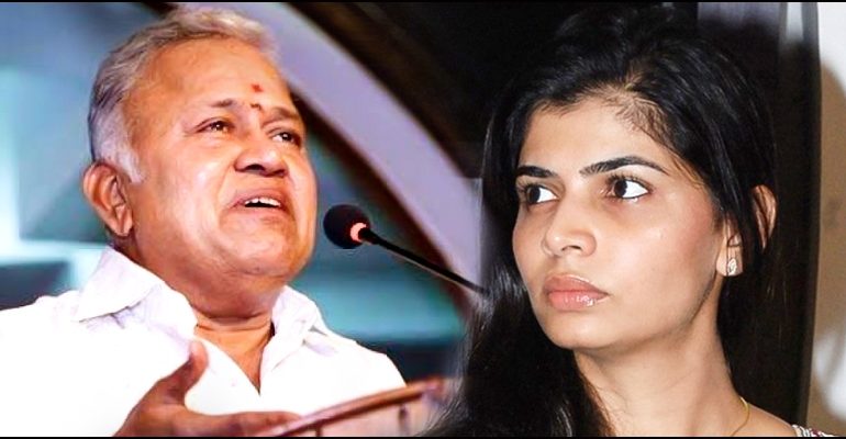 சின்மயி பாட்டு பாட நான் தடை போடவில்லை…ராதா ரவி
