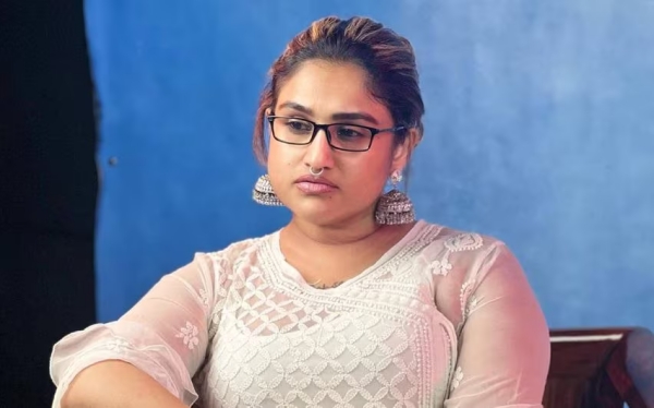 என் படத்தை காபி என்று நிரூபிக்க முடியுமா? கோபத்தில் வனிதா