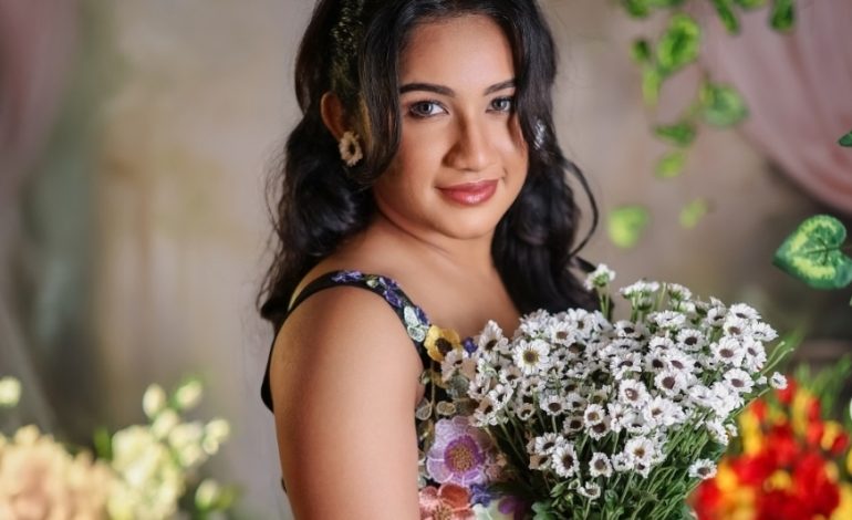 நடிகை ரவீனா தாஹாவின் கியூட் போட்டோ ஷூட்