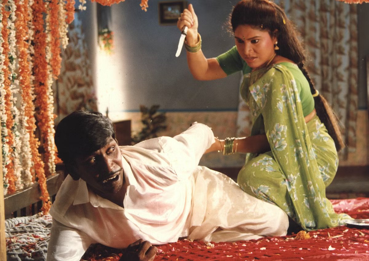 ஒரே ரூமில் கோவை சரளாவுடன் வடிவேலு…கோவத்தில் இயக்குனர்