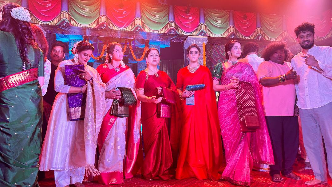 மூக்குத்தி அம்மனில் இணைந்த அந்த நடிகை
