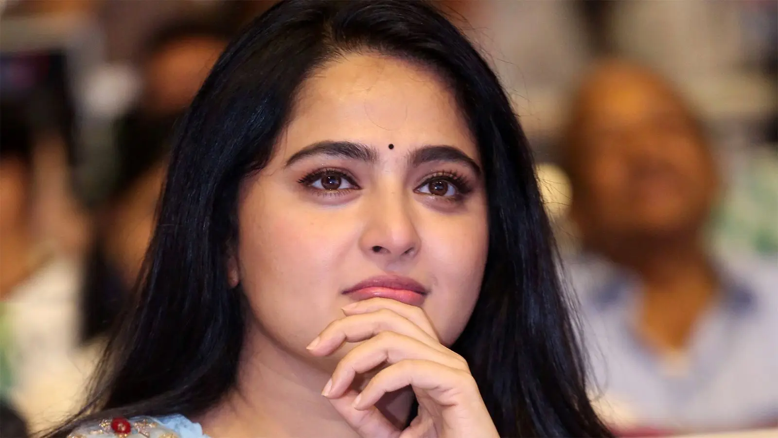 “எங்கு தொடங்கினோமோ அங்கேயே செல்கிறேன்” அனுஷ்காவின் அதிர்ச்சி பதிவு
