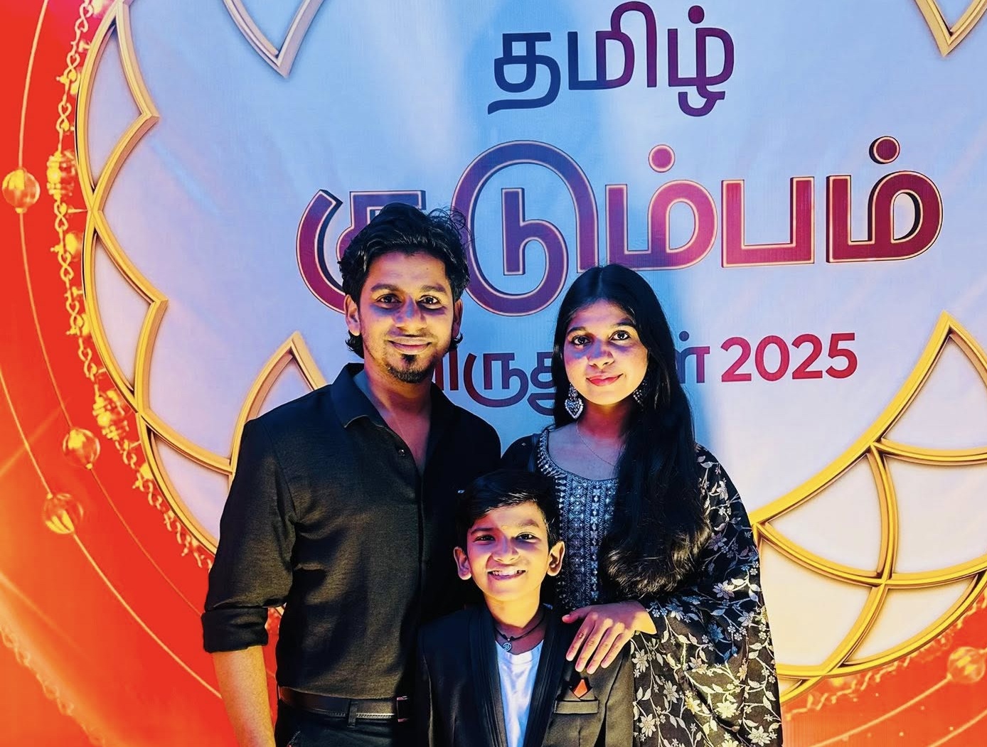 ஜீ தமிழ் குடும்ப விருதுகள் விழாவில் இலங்கை நட்சத்திரங்கள்