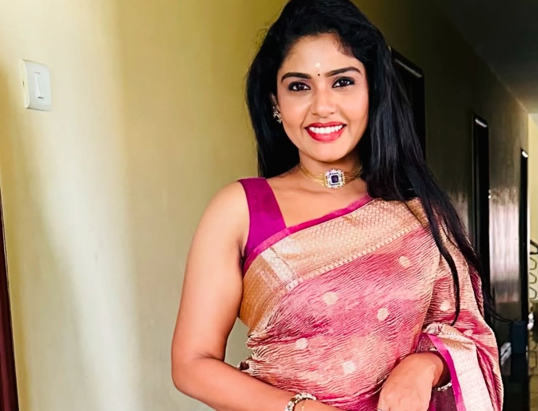 வெள்ளித்திரைக்கு செல்லும் சின்னத்திரை நாயகி… அட இவங்களா?