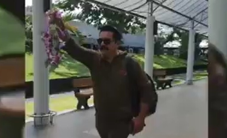 இலங்கை வந்தார் பிரபல தென்னிந்திய நடிகர் சரத்குமார்