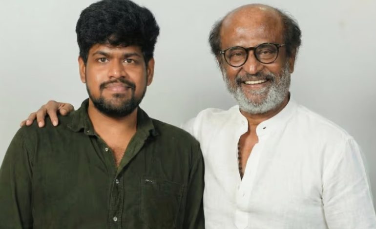 ரஜினி படத்தை இயக்கும் வாய்ப்பை தட்டித்தூக்கிய இயக்குநர்…
