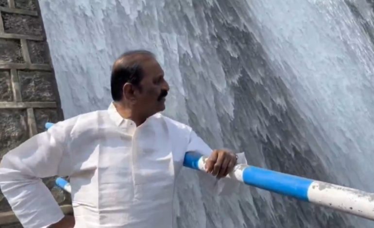 “அதுவொரு சின்ன மரணத்தின் ஒத்திகை” புதிதாக பிறந்தார் வைரமுத்து