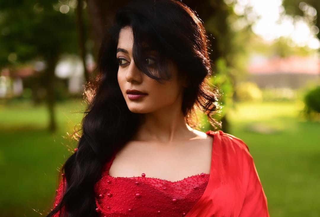 பிக்பாஸ் வீட்டுக்குள் இருக்கும் பேரழகி.. வியானாவின் அழகிய படங்கள்