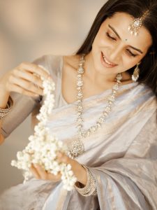 #DD #Divyadharshini #DDPongal #TamilVJ #SareeLove #Pongal2026 #ViralPhotos #DDFanPage