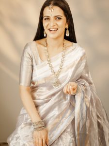 #DD #Divyadharshini #DDPongal #TamilVJ #SareeLove #Pongal2026 #ViralPhotos #DDFanPage