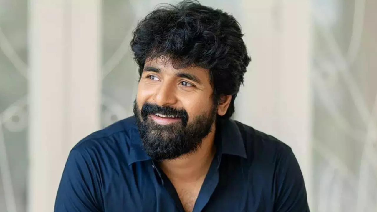 சிவகார்த்திகேயனுக்கு அம்மாவாகும் பிரபல நடிகை.